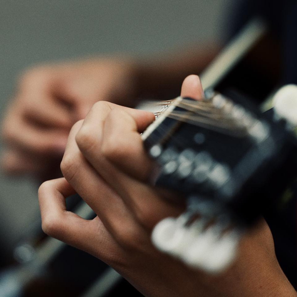 guitar_sq guitar_sq